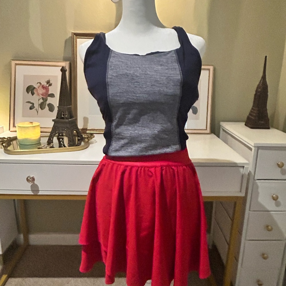 Lululemon court rival skirt
